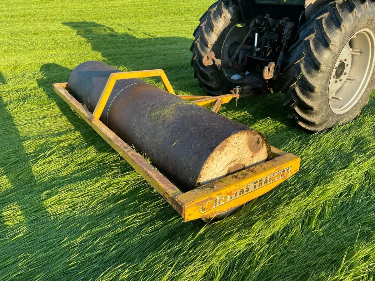 GRIFITHS 10' X 30" ROLLER - Image 2