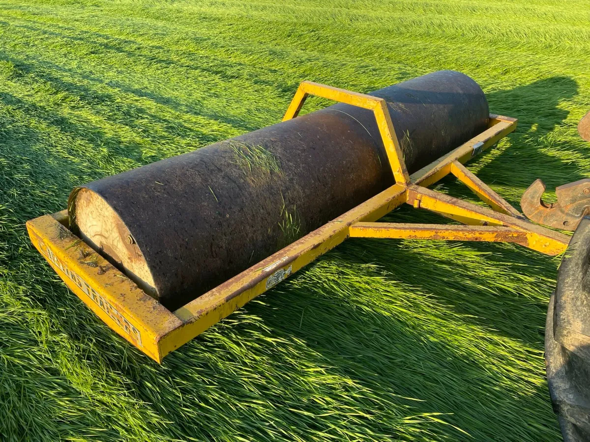 GRIFITHS 10' X 30" ROLLER - Image 4