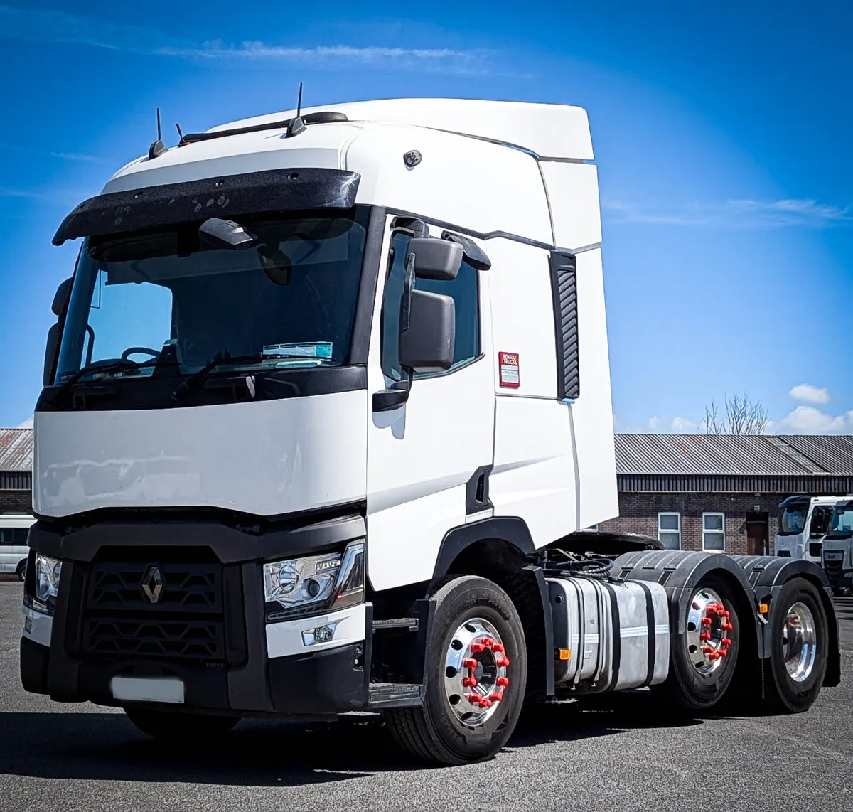 2018 Renault T 460 6X2 - Image 1