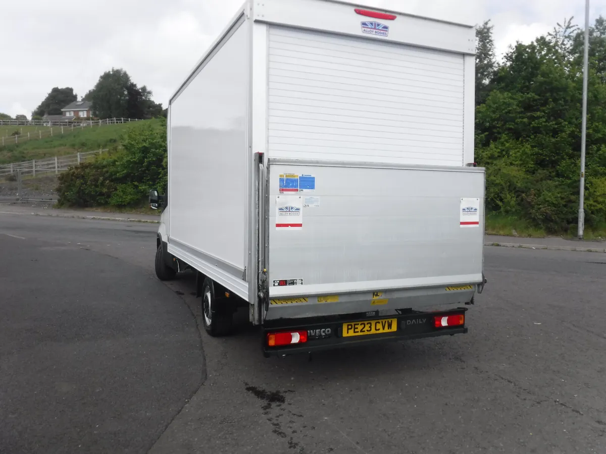 Iveco Daily 2023 Luton Box with Tail Lift, 53581ml - Image 3