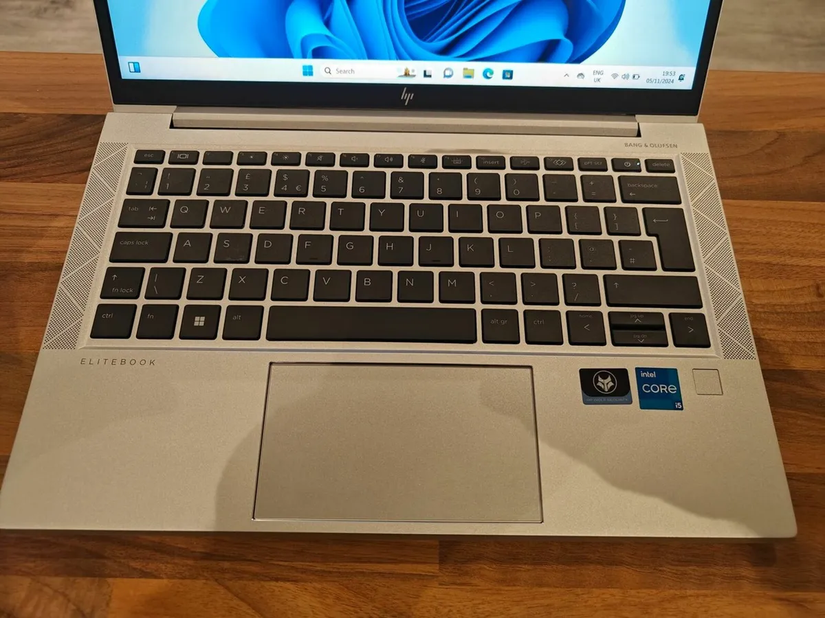 HP Elitebook 830 G8 | i5 (11th gen) | 16GB | 256GB - Image 2