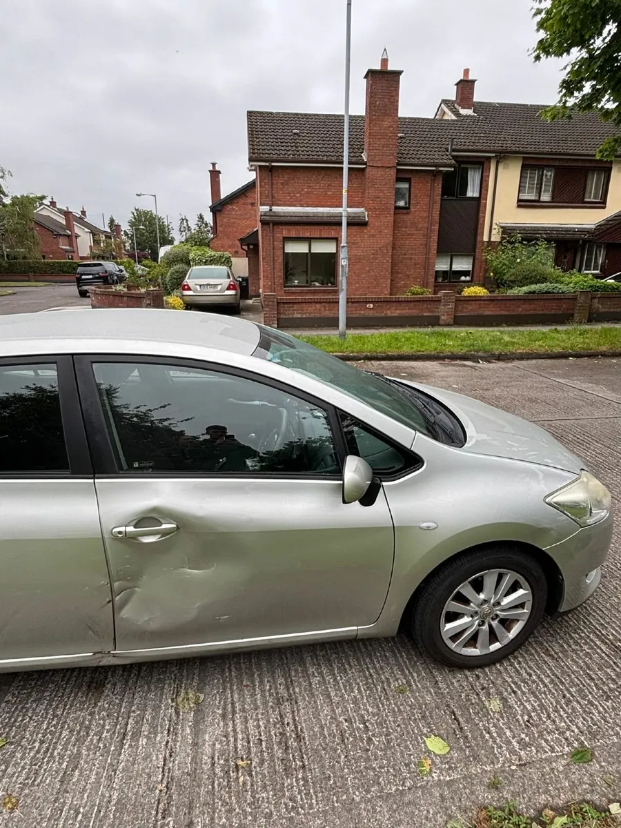 Toyota Auris 2008 - Image 4