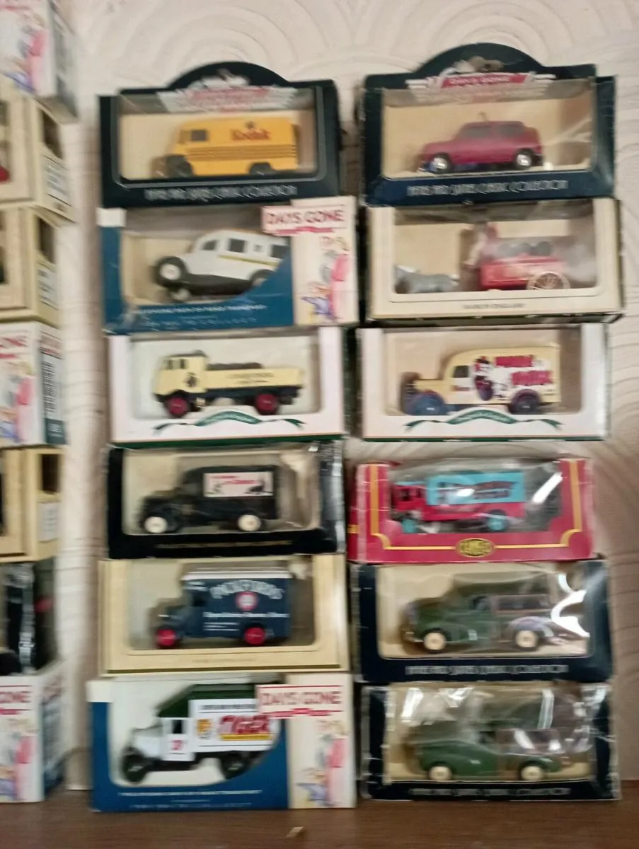 Days GONE DIE-CAST MODLES CARS AND VANS.. - Image 1