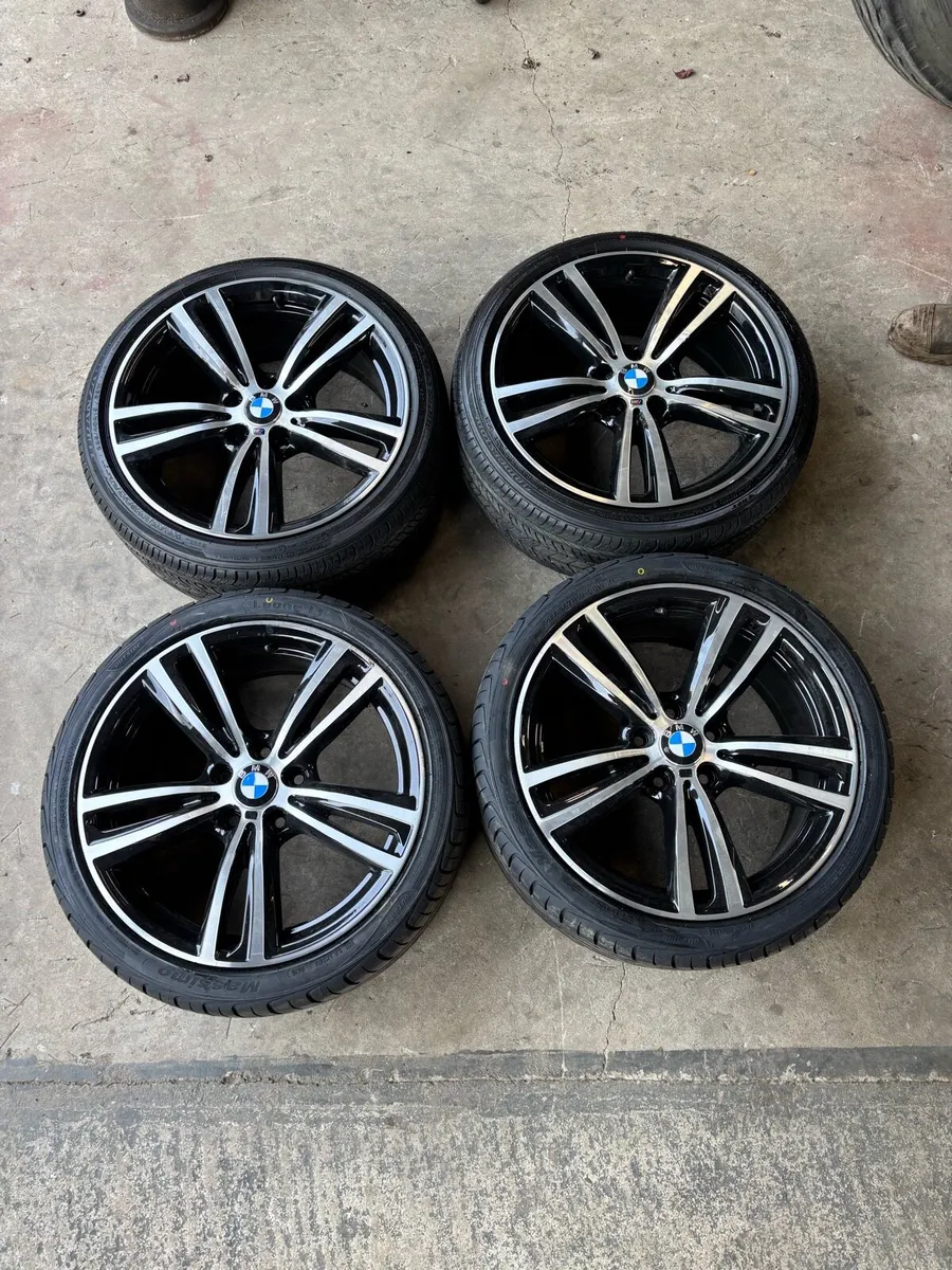 BMW genuine 19’ alloys - Image 1