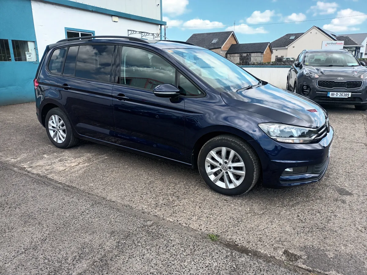 2019 Volkswagen Touran 1.6 TDI 115HP CL 7 Seater - Image 4