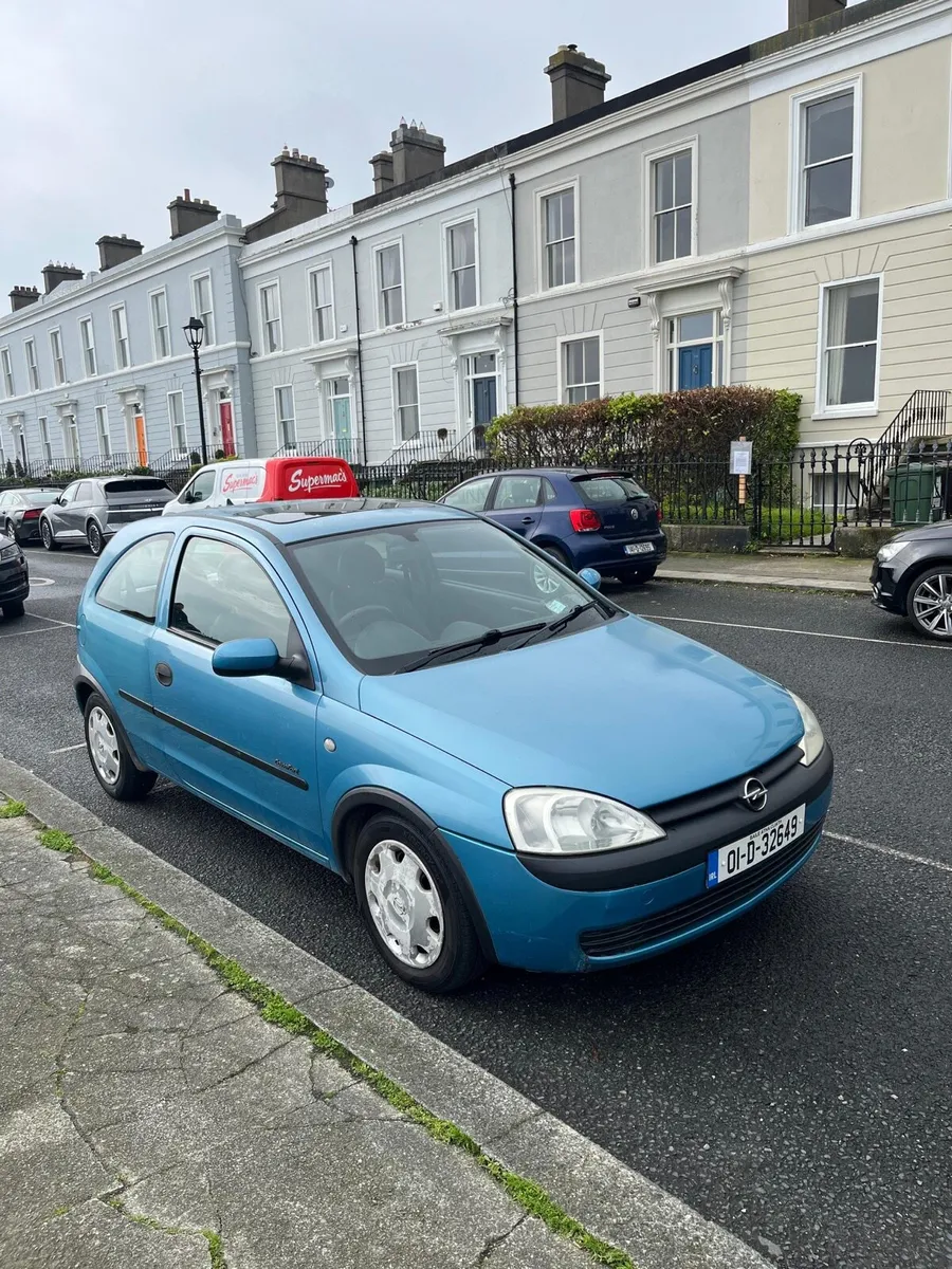 Opel Corsa 1.2 - Image 1
