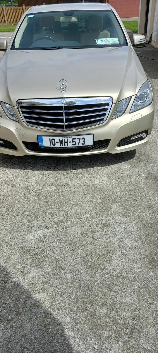Mercedes-Benz E-Class 2010 - Image 1
