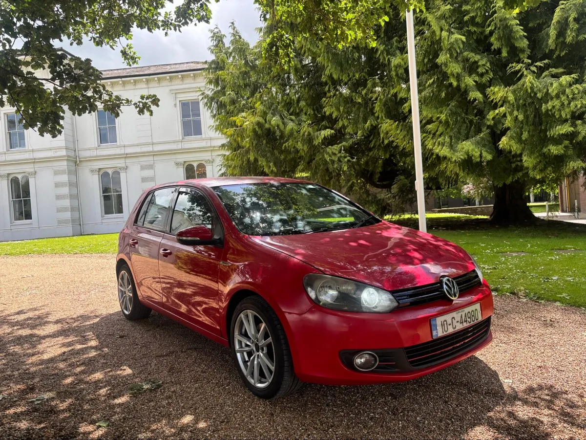 2010 Volkswagen Golf 1.6 TDI 105 bhp high spec - Image 2