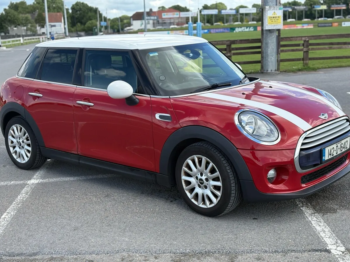 Mini Cooper 2014 - Image 2