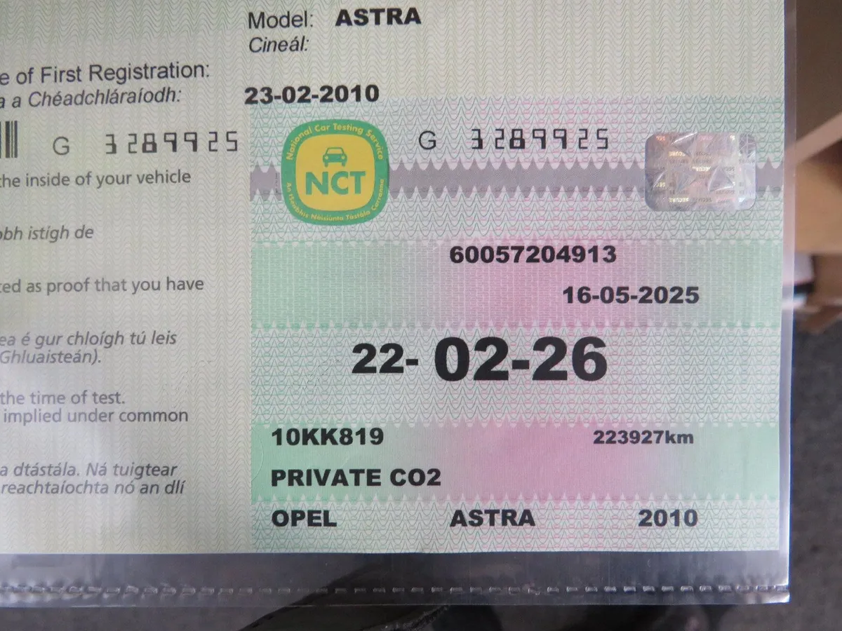 Opel Astra 2010 3DR SXI PETROL IN BLACK MET - Image 4