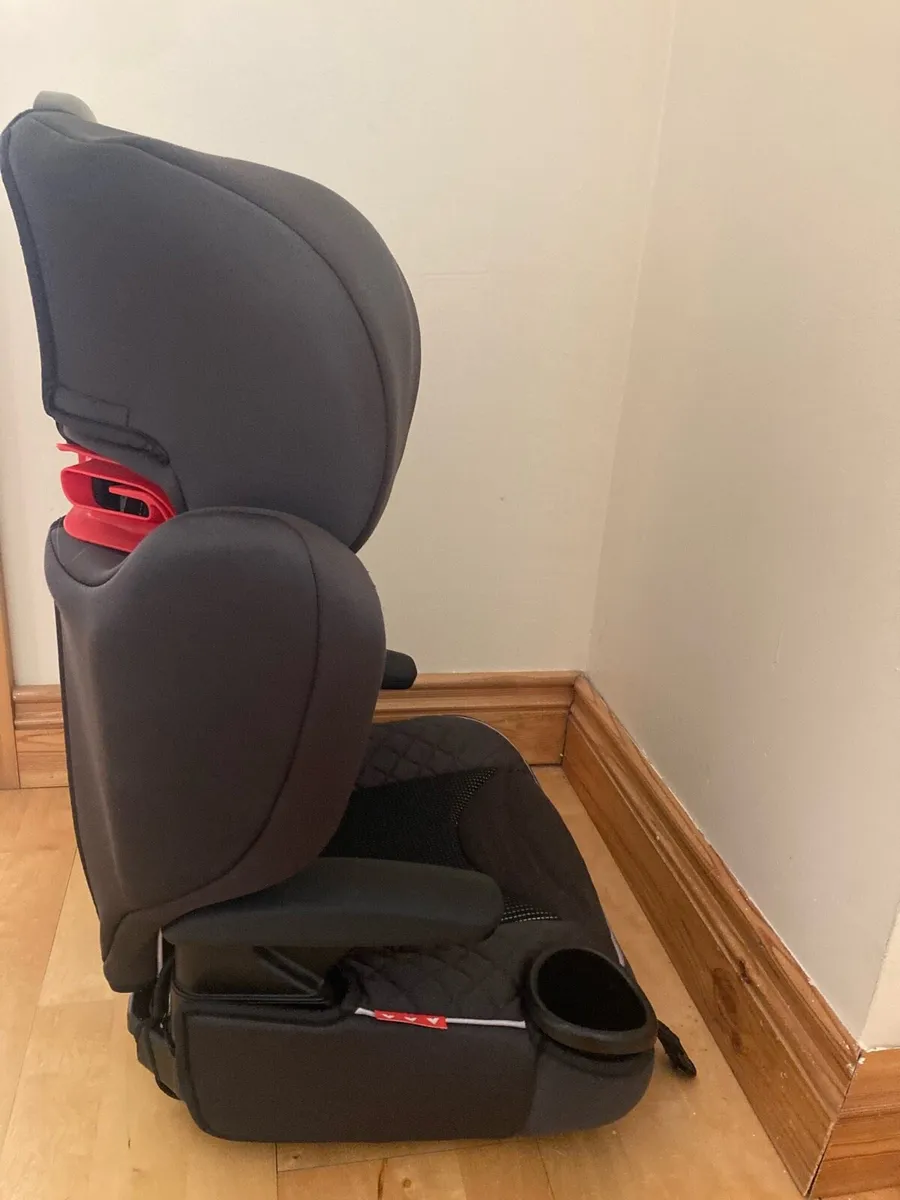 Graco Affix High Back Car Booster Seat in Midnight - Image 2