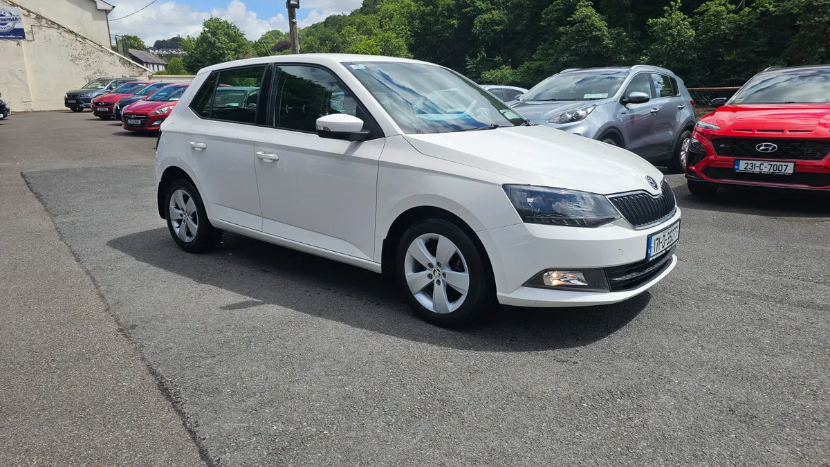 Skoda Fabia 2017 1.0  PETROL 5 DOOR HATCHBACK - Image 1