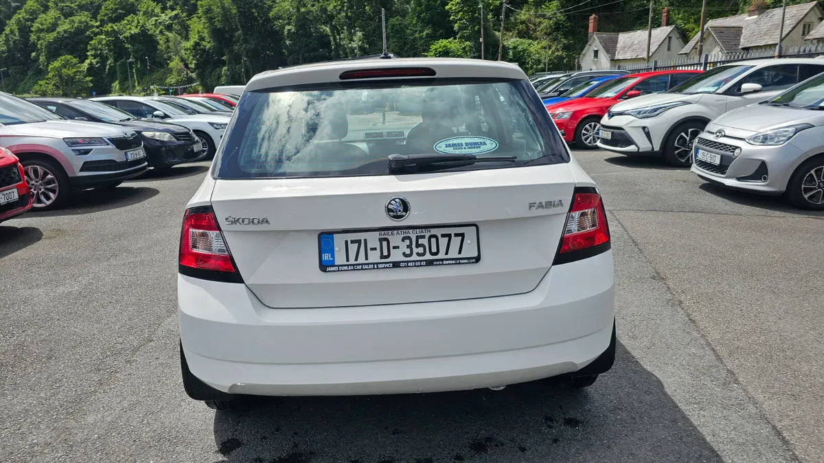 Skoda Fabia 2017 1.0  PETROL 5 DOOR HATCHBACK - Image 4