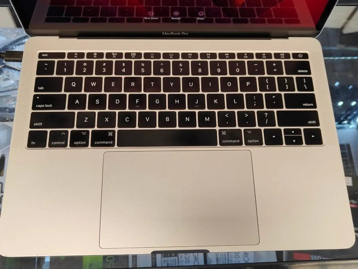 Apple MacBook Pro 13" 2017 Silver i7 2.5GHz 16GB 256GB SSD A1708 (Battery Cycle: 333) - Image 3