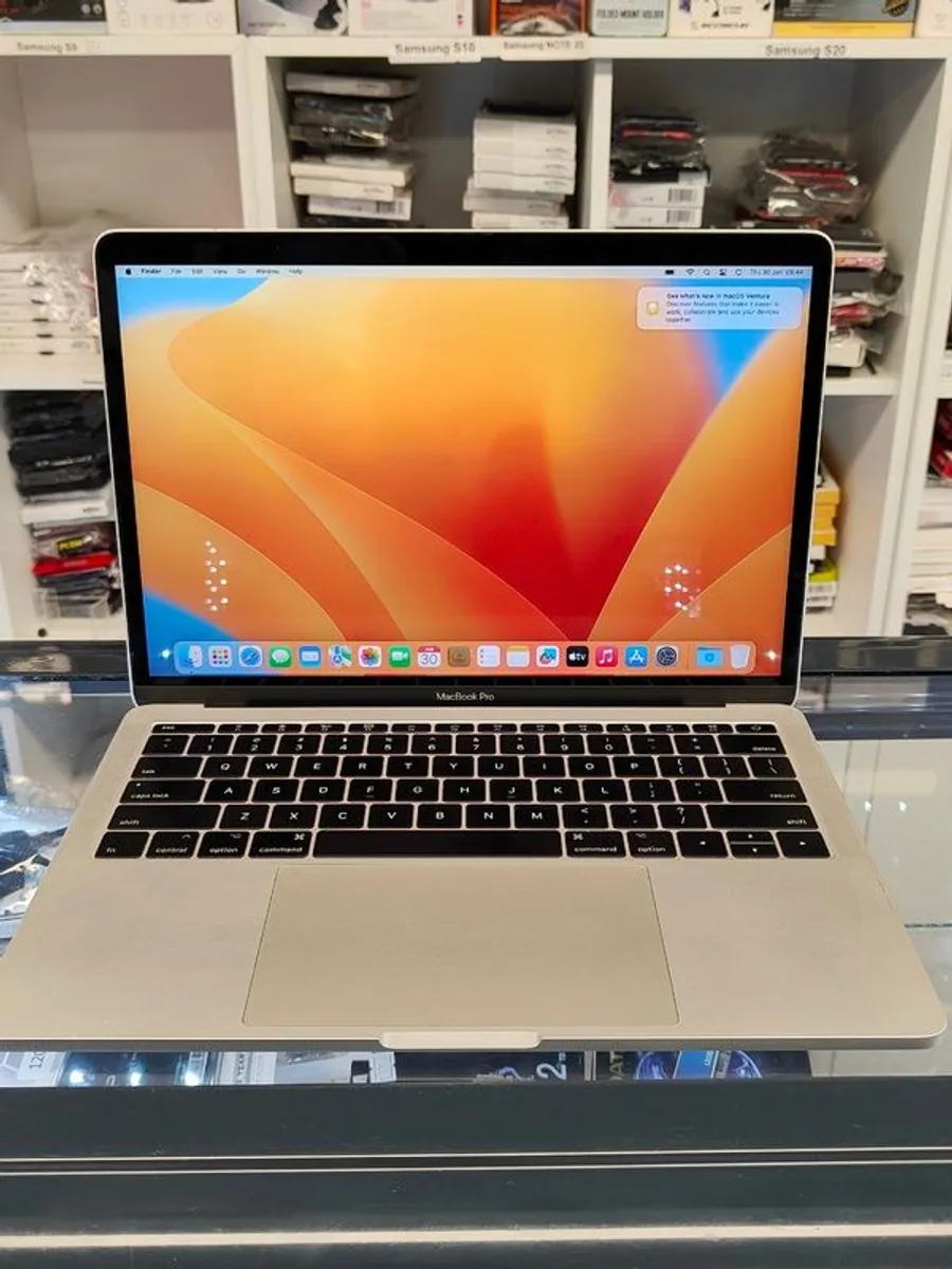 Apple MacBook Pro 13" 2017 Silver i7 2.5GHz 16GB 256GB SSD A1708 (Battery Cycle: 333) - Image 1