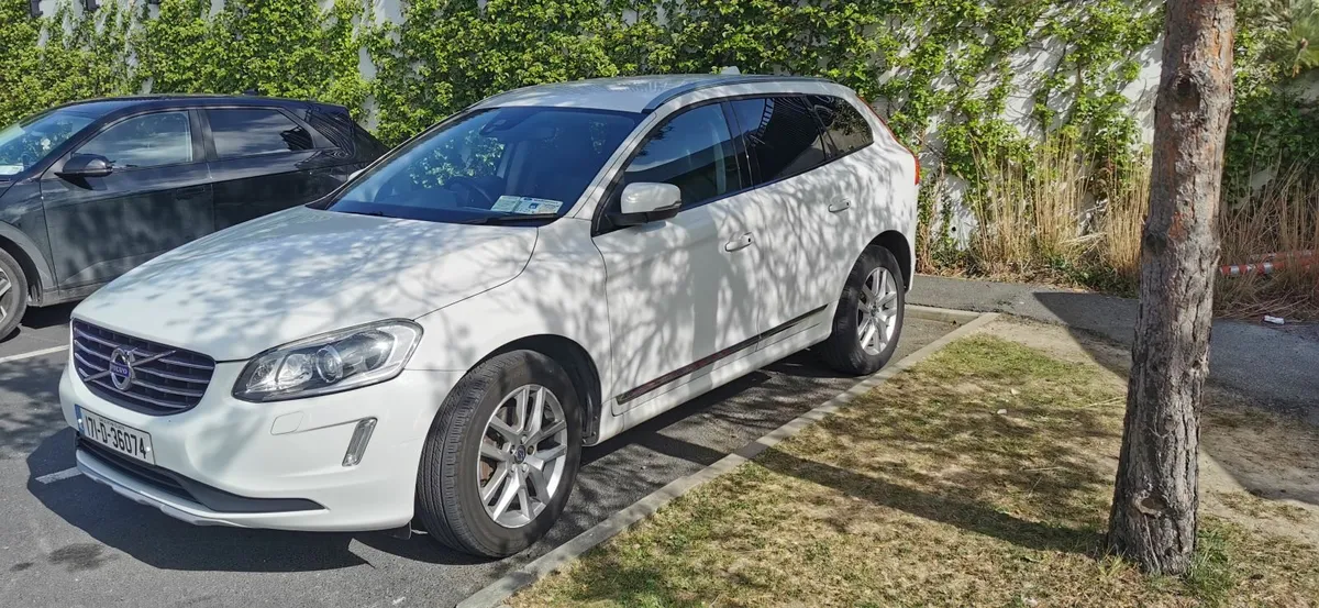 Volvo XC60 2017 - Image 3
