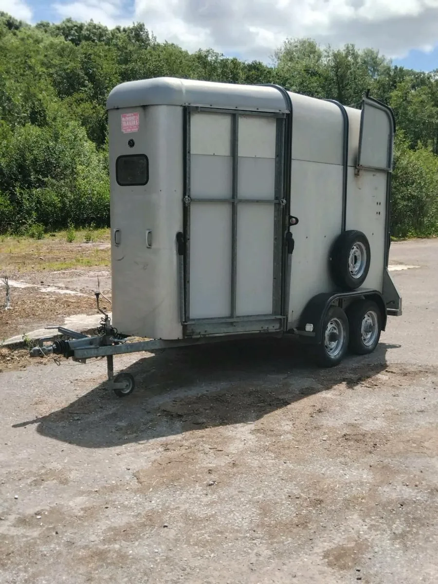 Iforwilliams horse box - Image 1
