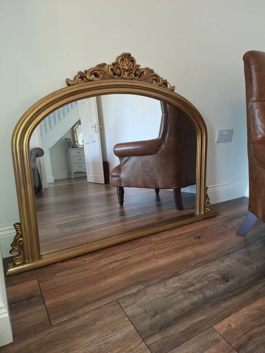 Gold arch over mantle mirror - Image 1