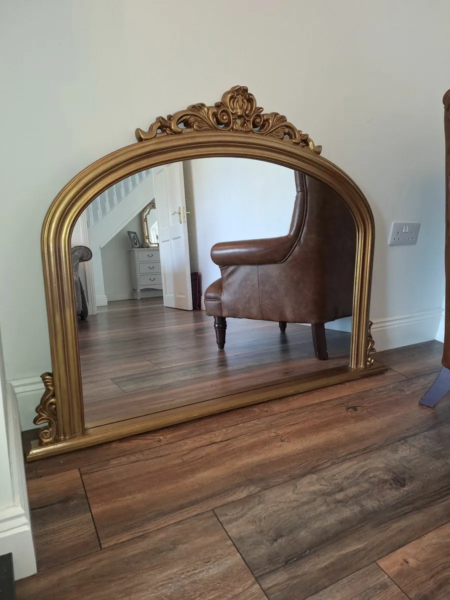 Gold arch over mantle mirror - Image 2