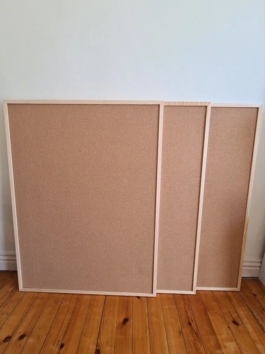 Cork boards for wedding photos - Image 1