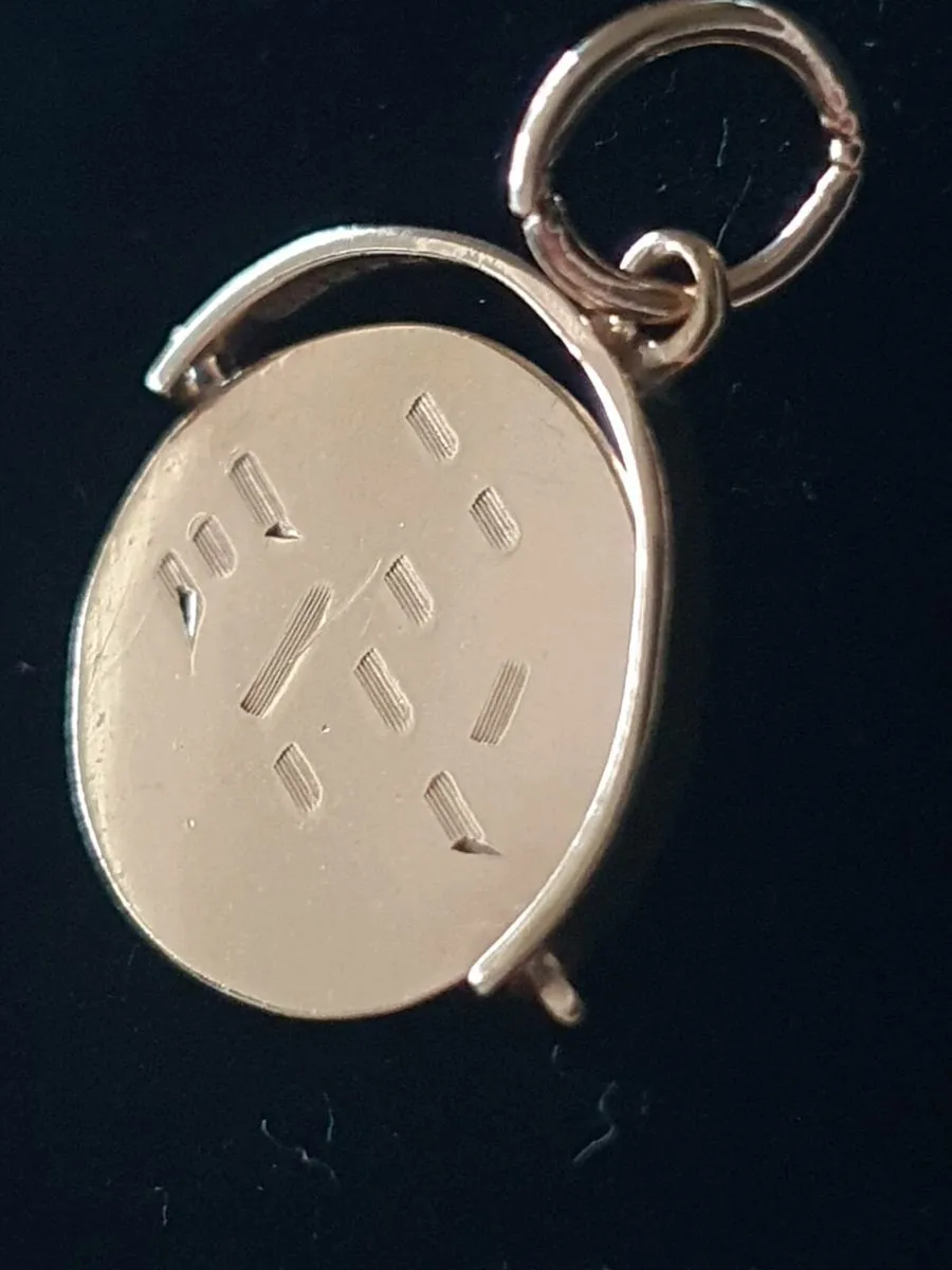 Vintage 9ct Gold "I Love You" Spinner Necklace - Image 2