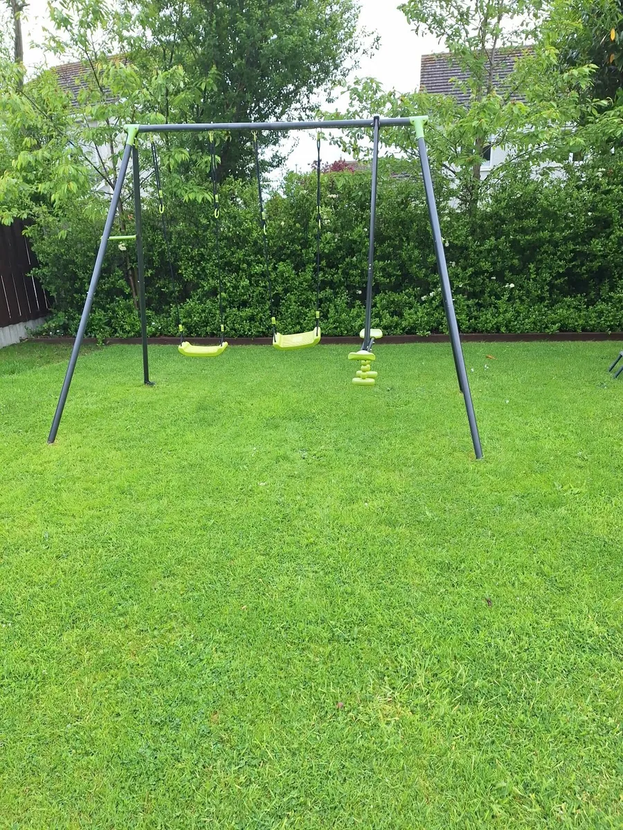 Swing  set great condition - Image 1