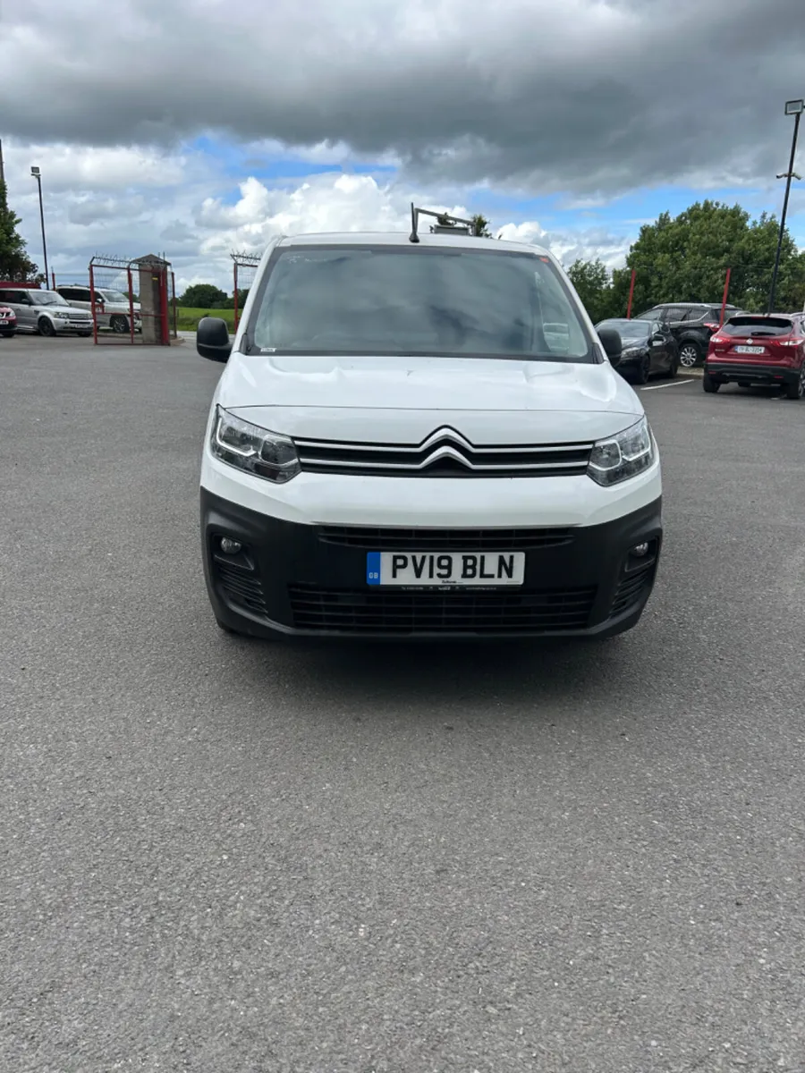 Citroen Berlingo 2019 - Image 2