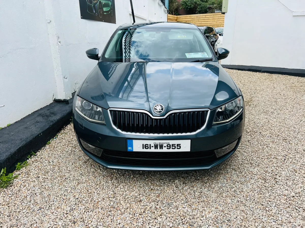 2016 Skoda Octavia 1.6 Tdi Elegance 1 owner - Image 2