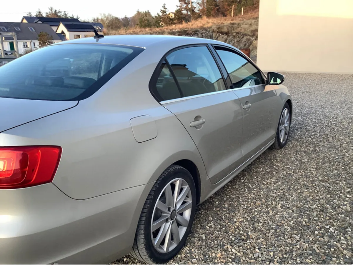 131 VW JETTA NEW NCT - Image 4