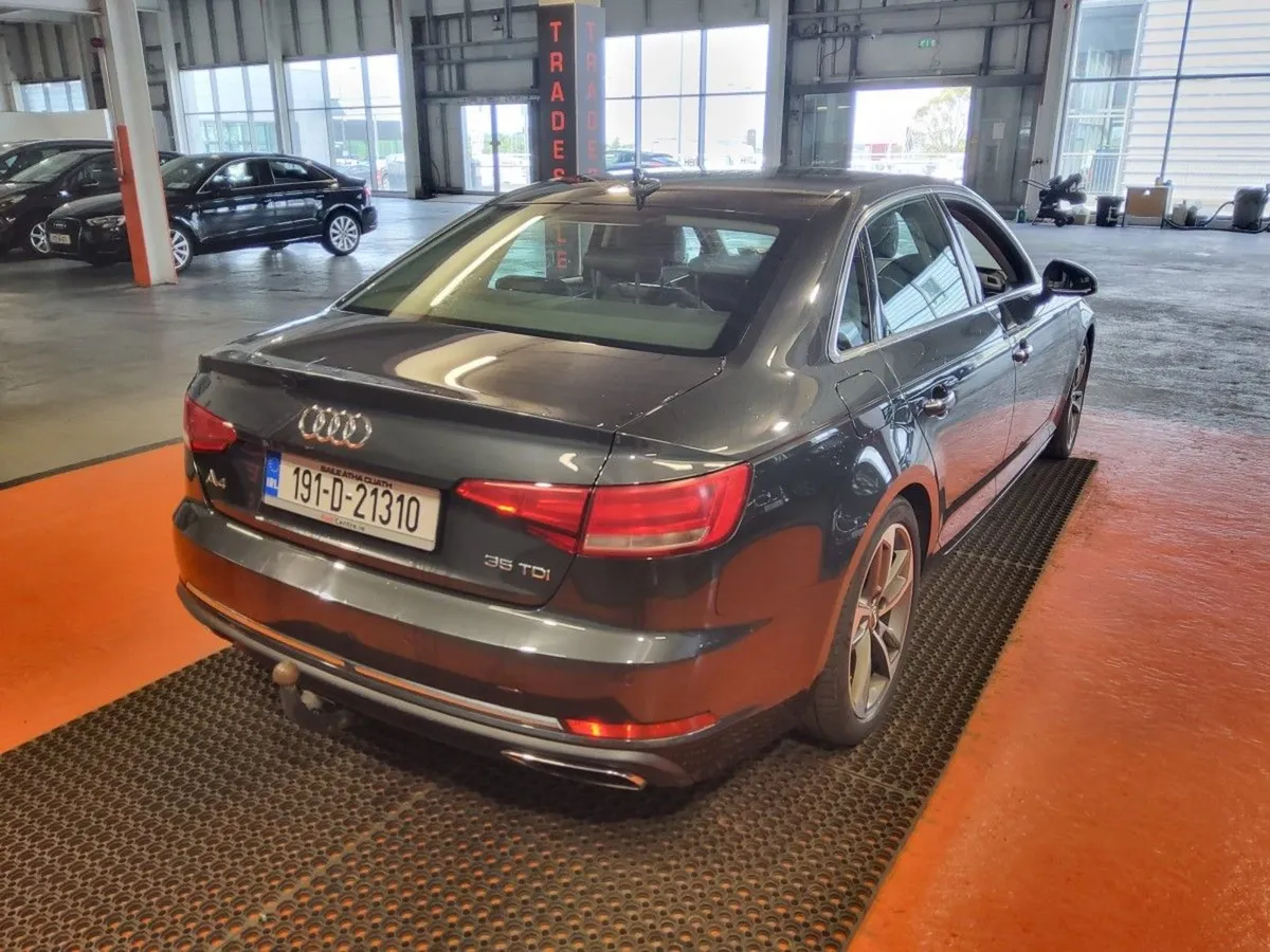 Audi A4 35tdi 150HP S Tronic S Line - Image 3