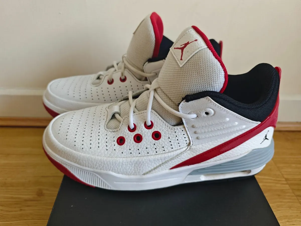 Nike Jordan Max AURA 5 Trainers - Image 4