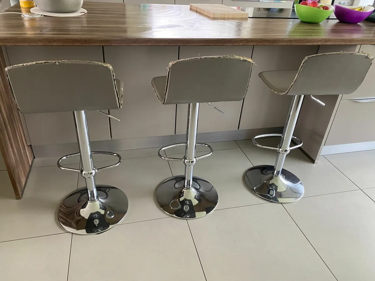 Calligaris Counter Stools - Image 3