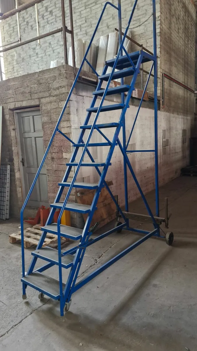 Warehouse Steps