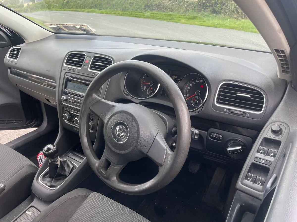 Volkswagen Golf 2009 - Image 3