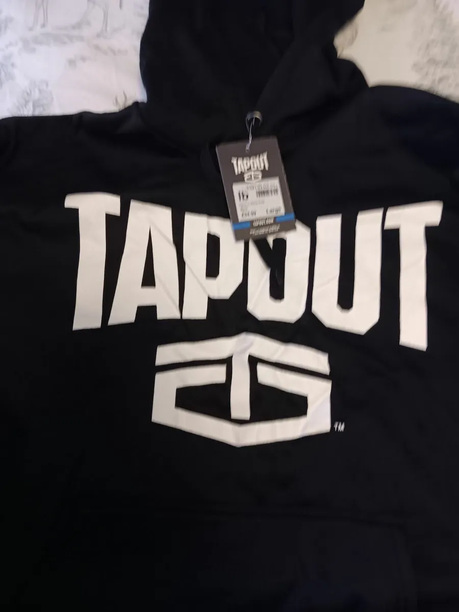 TAPOUT MENS HOODIE (NEW) - Image 1