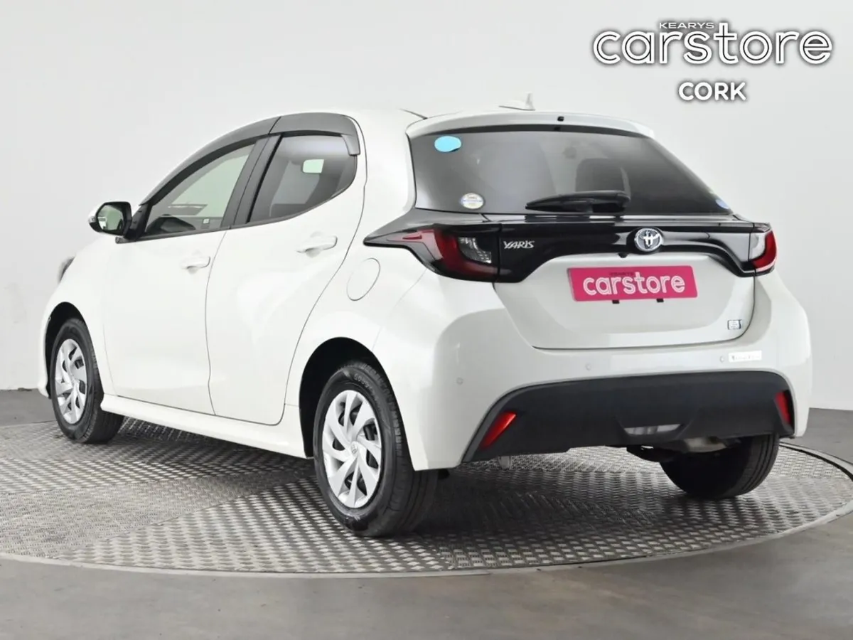 Toyota Yaris 1.5 Hybrid Auto - Image 3