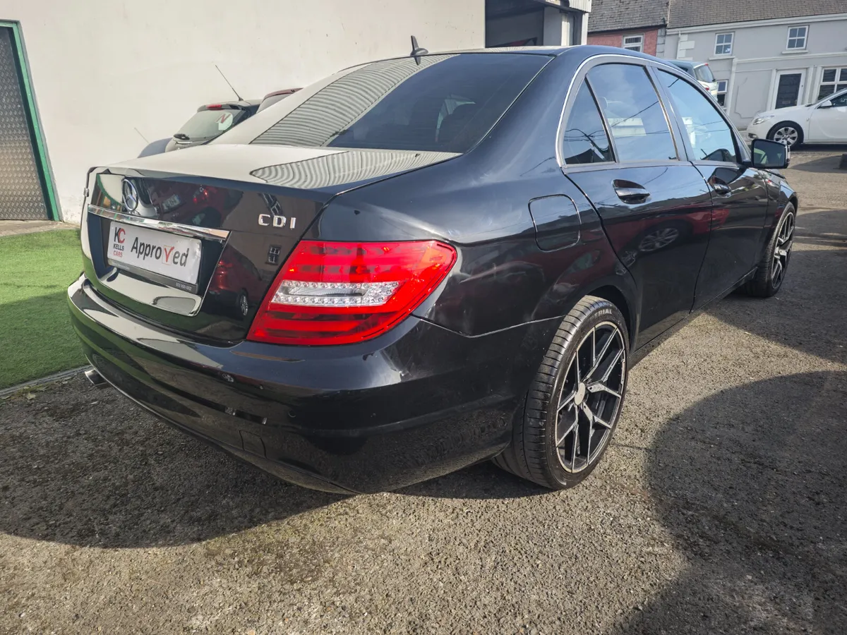 Mercedes-Benz  C 220 CDI BE Elegance S - Image 3