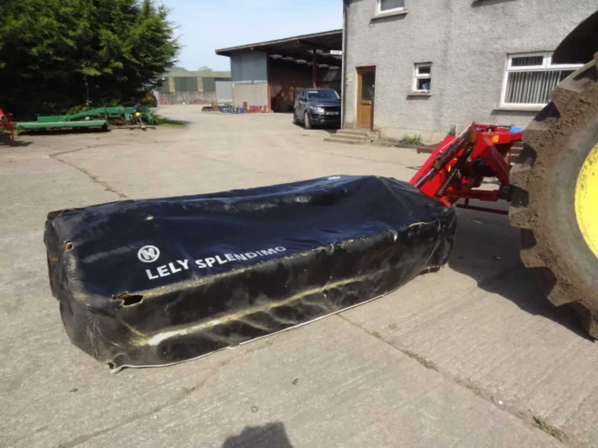 Lely Splendimo 240 Side Mounted Disc Mower - Image 1
