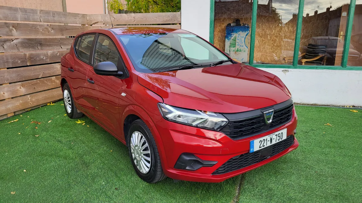 Dacia Sandero 2021 1.0petrol TCe 100 LPG Essential - Image 1
