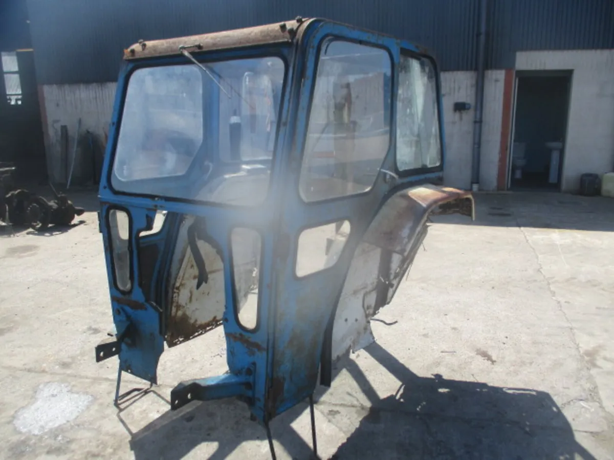 Ford 4000 4600 5000 7000 Cab - Image 3