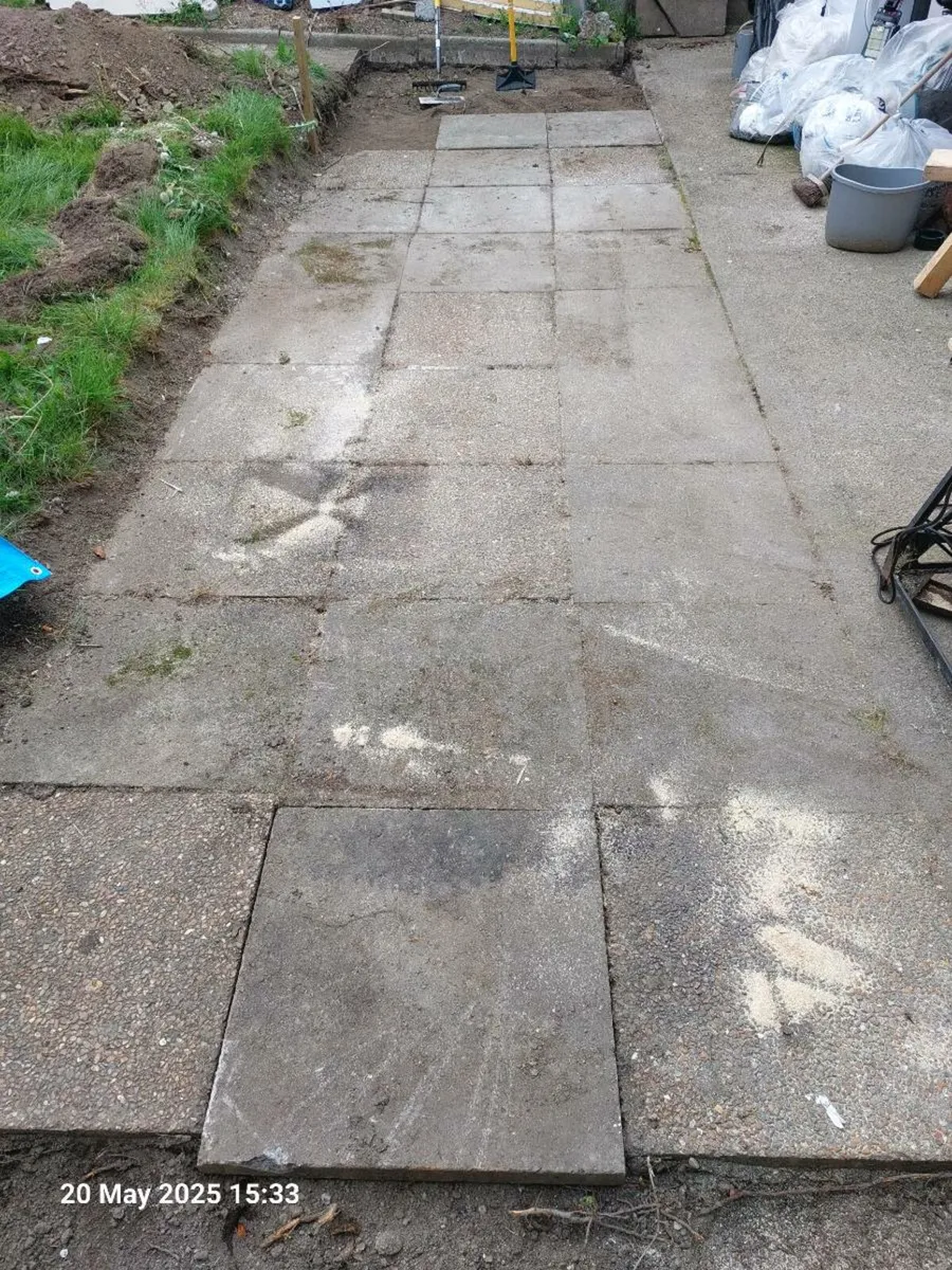 Free Paving Slabs 2ft X 2ft
