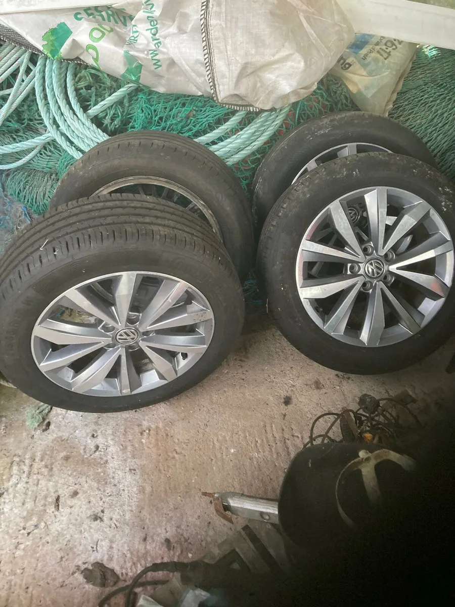 17inch Alloys - Image 1