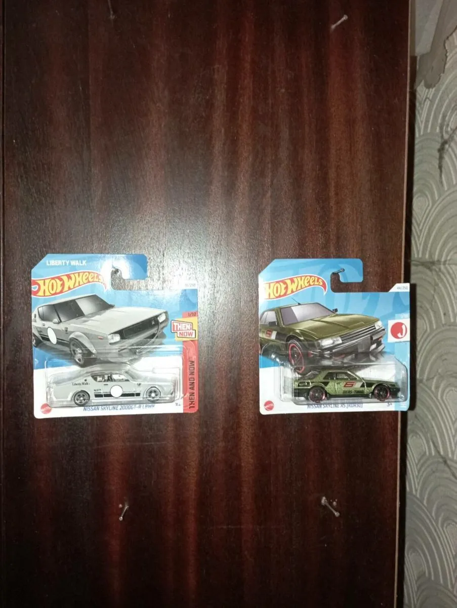 HOT WHEELS NISSAN DIE-CAST MODLES CARS - Image 2