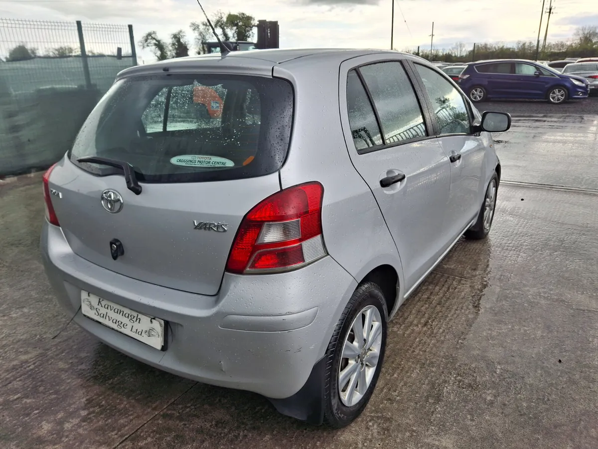 2011 Toyota Yaris  1.0 Petrol - Image 3