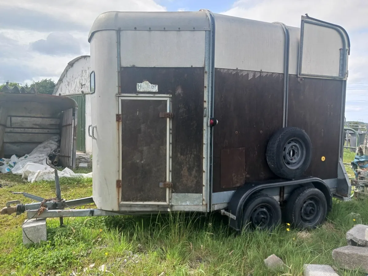 Trailer - Image 1