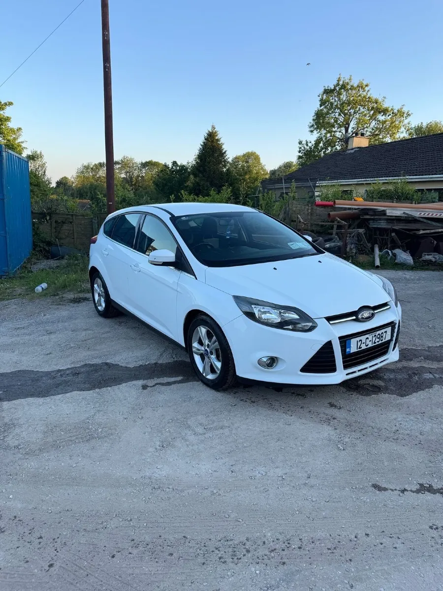 Ford Focus 2012 - Image 1