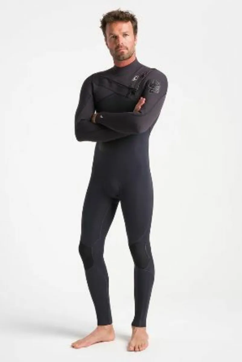C-Skins NuWave ReWired 4:3 Mens Chest Zip Wetsuit - Image 1