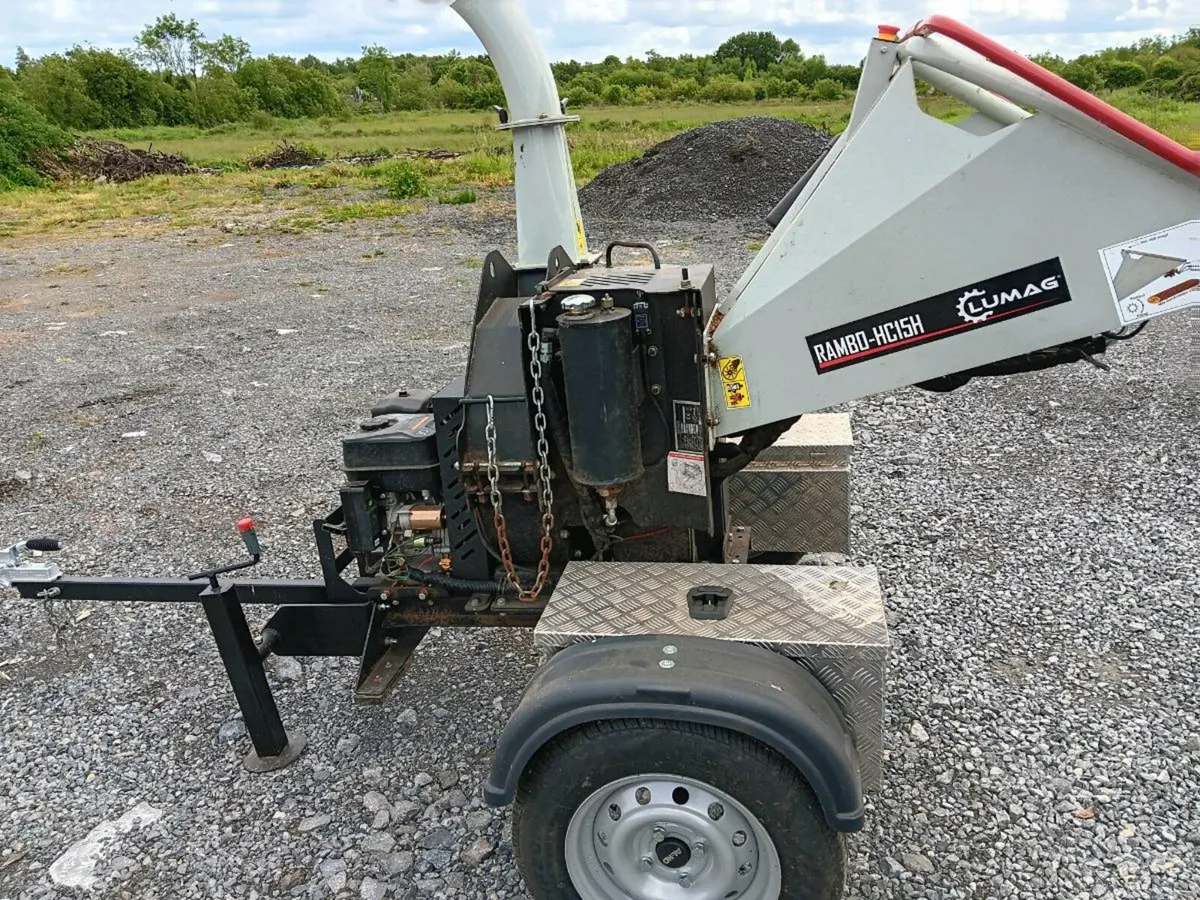 Shredder Wood Chipper - Image 1