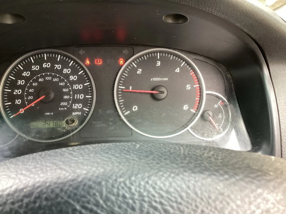 Toyota Landcruiser - Image 4