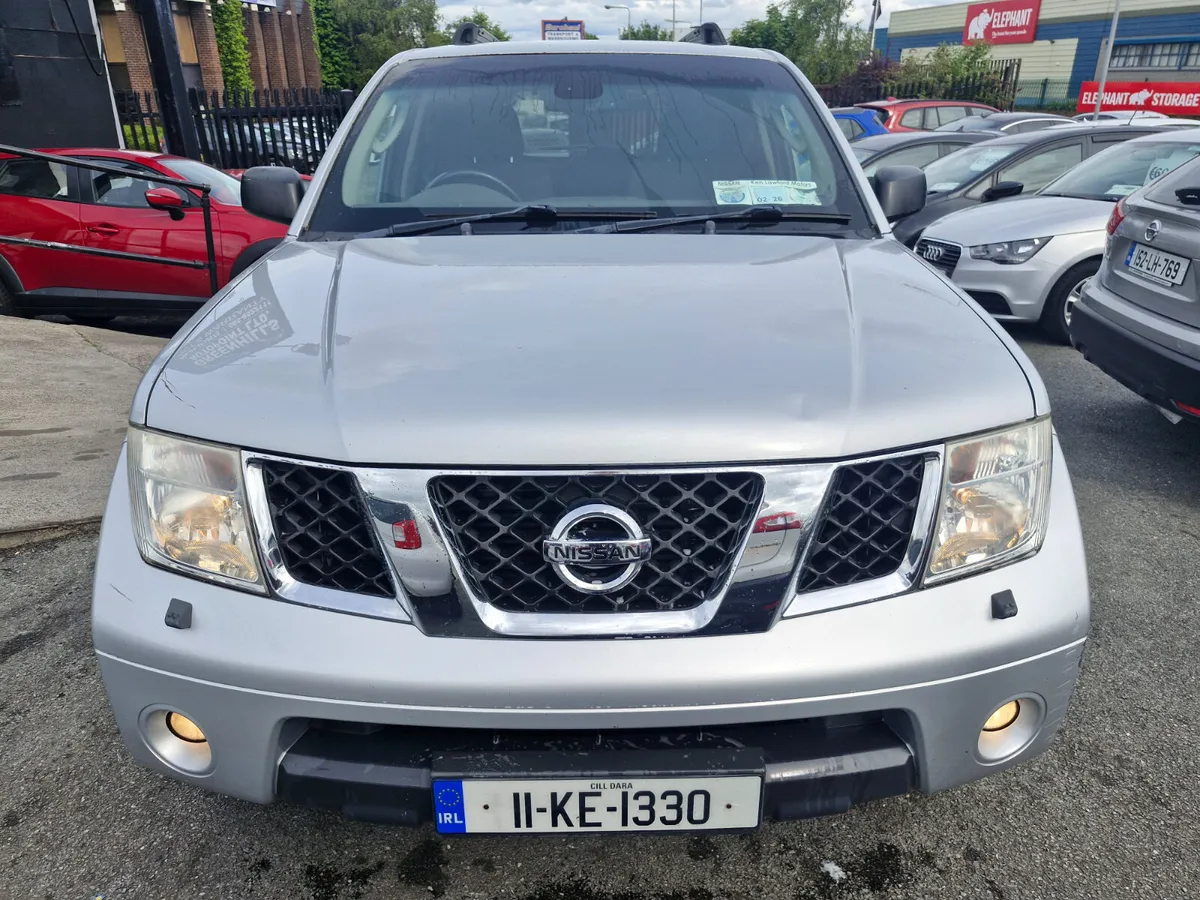Nissan Pathfinder 2011 - Image 2